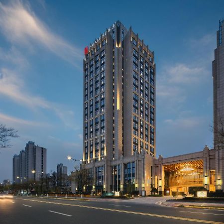 Hualuxe Kunshan Huaqiao By Ihg - F1 Racing Preferred Hotel Buitenkant foto