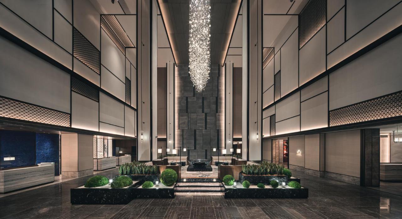 Hualuxe Kunshan Huaqiao By Ihg - F1 Racing Preferred Hotel Buitenkant foto
