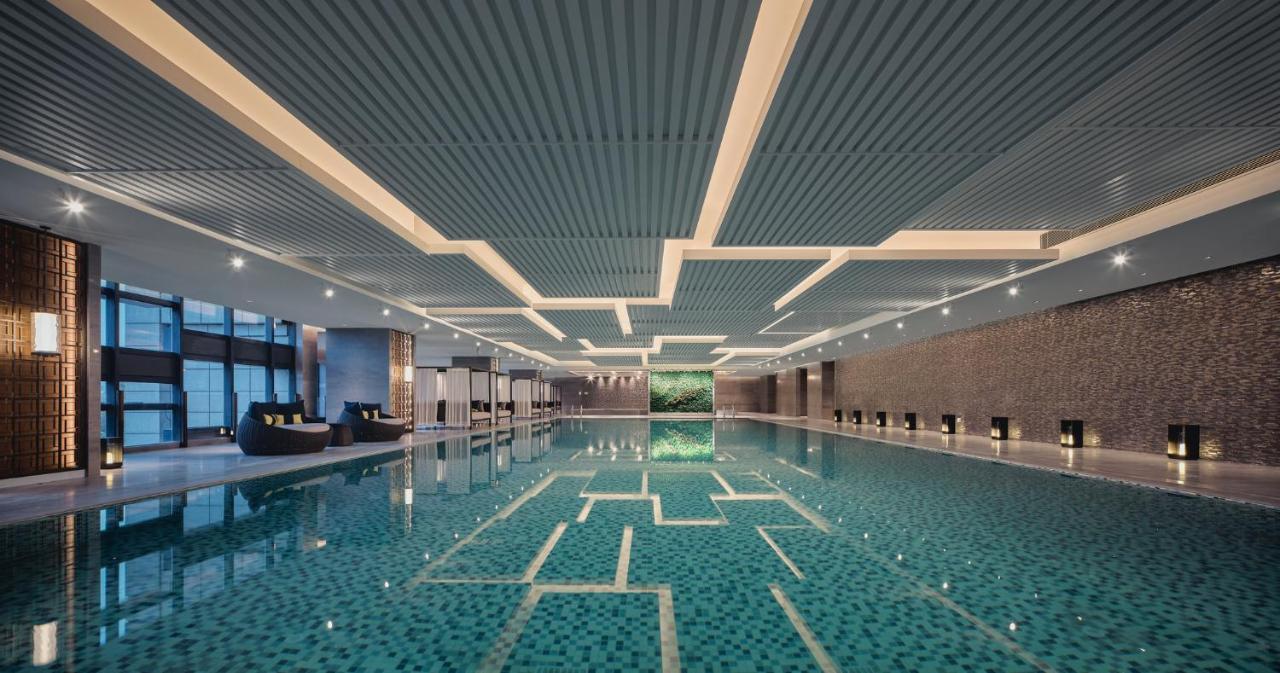 Hualuxe Kunshan Huaqiao By Ihg - F1 Racing Preferred Hotel Buitenkant foto