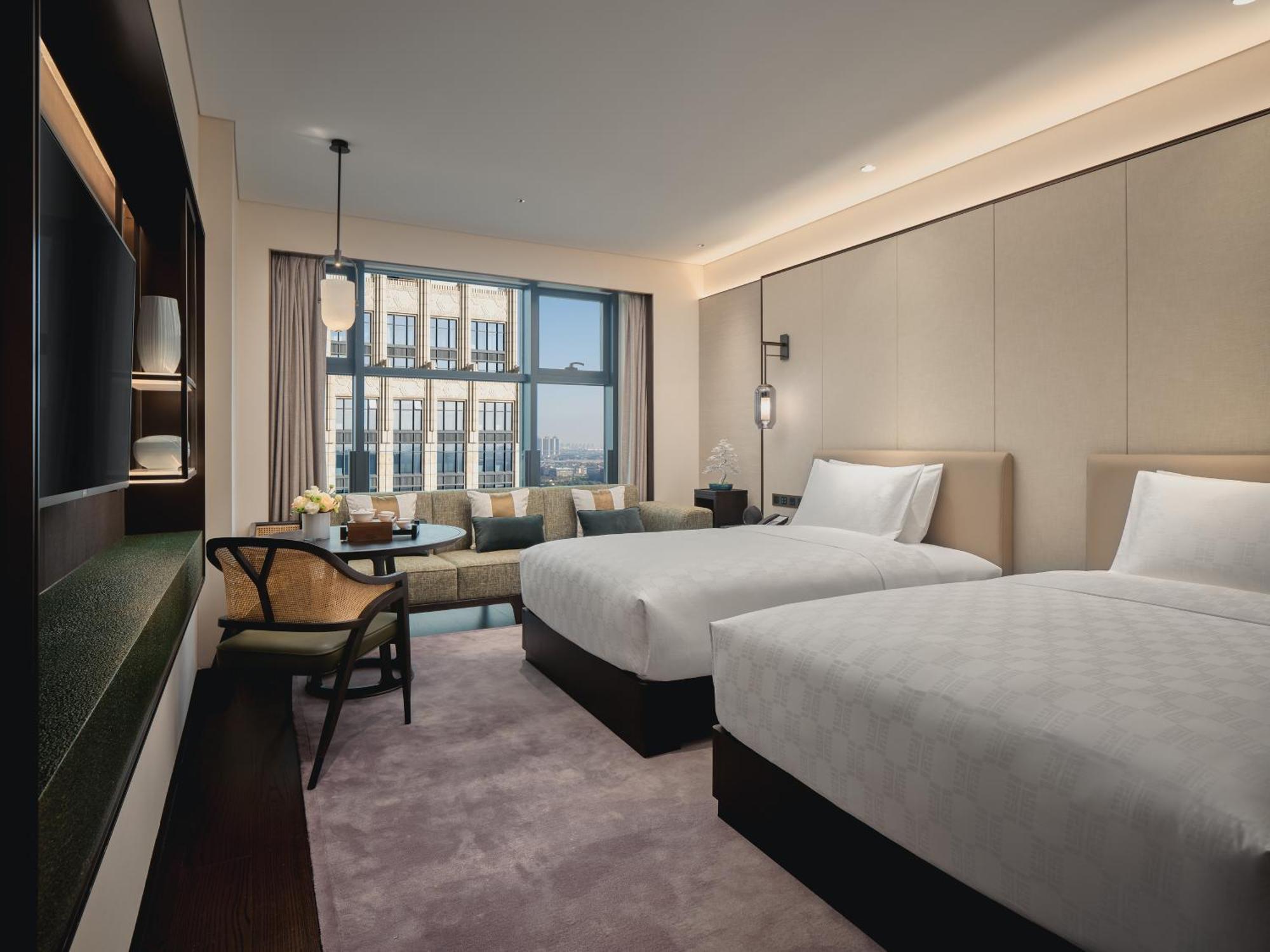 Hualuxe Kunshan Huaqiao By Ihg - F1 Racing Preferred Hotel Buitenkant foto